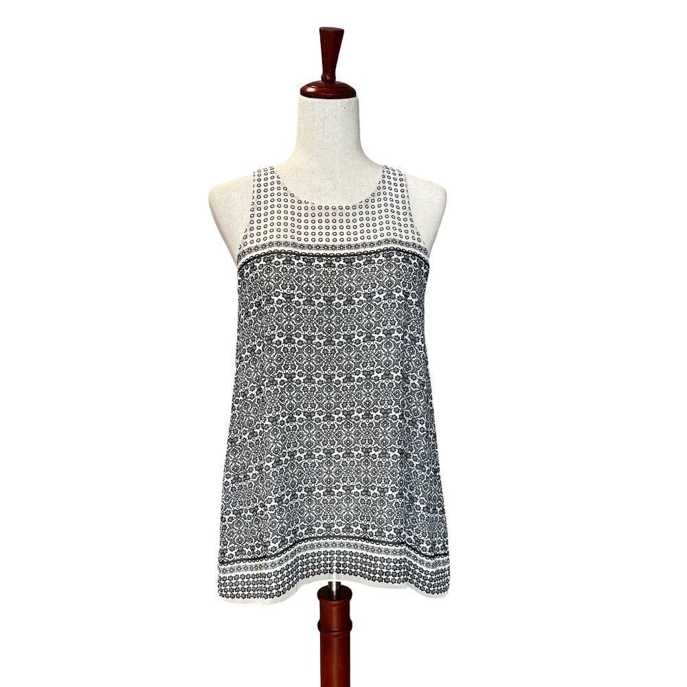 Max Studio Sleeveless Floral Pattern Lined Blouse Cream-Blues XS